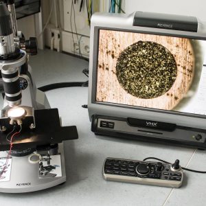Test setup with ECC-Opto-Std and Keyence VHX-700FD microscope